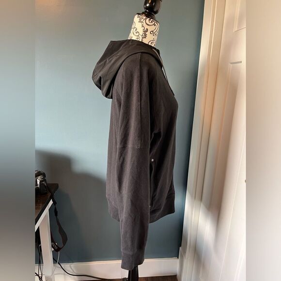 ✨Lululemon Jacket - Picture 3 of 7